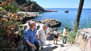 Başkan Uysal: “Bambus plajı Antalyanın”