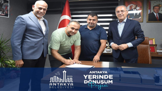 BAŞKAN YAPAR, ANTAKYA BELEDİYESİ ‘YERİNDE DÖNÜŞÜM PROJESİ’ KAPSAMINDA EV SAHİPLERİYLE SÖZLEŞME İMZALADI