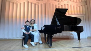 Bilecikin başarılı müzisyen Rusyada düzenlenen ‘Summer Moscow Uluslararası Müzik Festivalinde üçüncü oldu