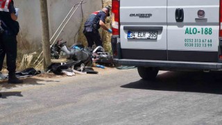 Bodrumda feci kaza: Araca çarpan motosikletteki 2 genç hayatını kaybetti