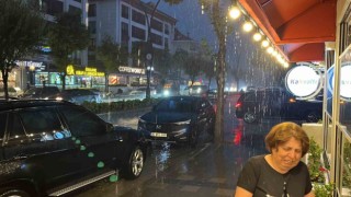 Boluda sağanak hayatı felç etti