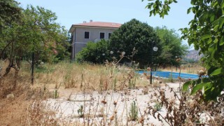 Bu görüntü Menderesin hatırasına yakışmıyor