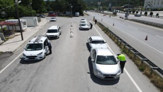 Çorumda 480 araç trafikten men edildi