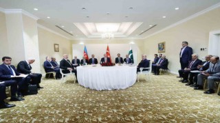 Cumhurbaşkanı Erdoğan, Azerbaycan Cumhurbaşkanı Aliyev ve Pakistan Başbakanı Şerif ile bir araya geldi