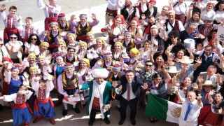 Dans gruplarından Başkan Dökmeciye ziyaret