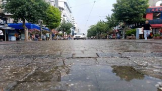 Eskişehirde ceviz büyüklüğünde dolu yağışı