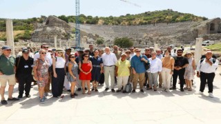 Filiz Başkan ve Yorgo Papandreoudan dostluk mesajları