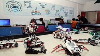 İnovasyon Merkezi genç kaşifleri bekliyor