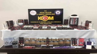 İş yerinde kaçak 627 ürün ele geçirildi