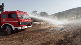 Ispartada çıkan yangında 80 dönüm tarım arazisi küle döndü