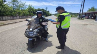 Jandarma trafikte affetmedi: 503 araç ve 159 sürücü trafikten men edildi