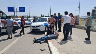 Karamanda 2 otomobil çarpıştı: 2 yaralı