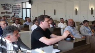 Kemalpaşadaki Binali Yıldırım Millet Bahçesinin isim değişikliği önerisine AK Partiden tepki