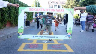 Küçükçekmecede oyun başladı, sokaklar, çocuk sesleriyle şenlendi
