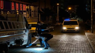 Kuşadasında gecenin sessizliğini silah sesleri bozdu, eski koca dehşet saçtı