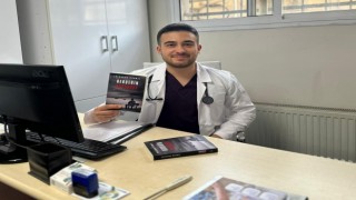 Manisalı doktordan polisiye roman kitabı