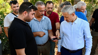 REKTÖR EREN, YIKILAN ALANLARI İNCELEDİ