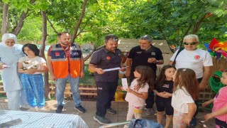 Selden zarar gören mahalle halkına bilgilendirme