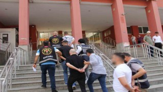 Sosyal medyadan provokatif paylaşıma 8 gözaltı