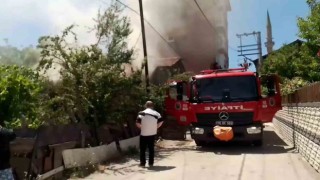 Tek katlı evde çıkan yangın söndürüldü