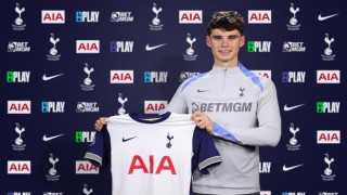 Tottenham, Archie Grayi renklerine bağladı