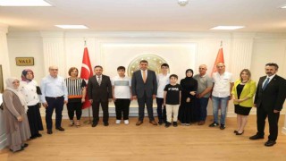 Vali Aslan LGS şampiyonlarını ağırladı