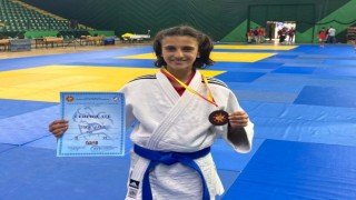 Yunusemreli judocu Rabia Tekin Balkan 3üncüsü oldu