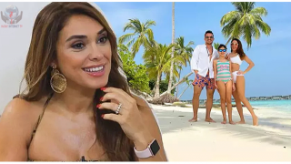 Zuhal Topal'dan mayolu poz