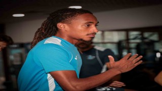 Adana Demirspor, Kasımpaşa maçı hazırlıklarını salonda sürdürdü