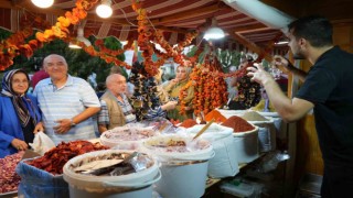 Ağustos Fuarı depremzede esnafa can suyu oldu