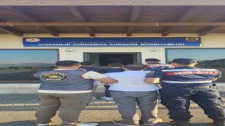 Antalyada 12 yıl 6 ay hapis cezasıyla aranan 2 aranan şahıs yakalandı