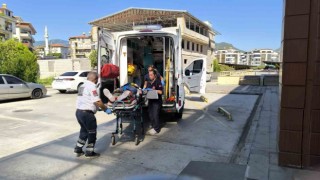 Antalyada kontrolden çıkan cip uçuruma yuvarlandı: 2 yaralı