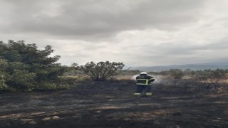 Arsuzda otluk alan yangını