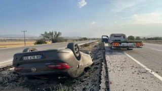 Burdur-Fethiye karayolunda otomobil takla attı: 5 yaralı