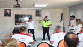 Büyükşehirden toplu taşıma sürücülerine trafik eğitimi