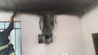 Dörtyol'da evin elektrik panosu yandı