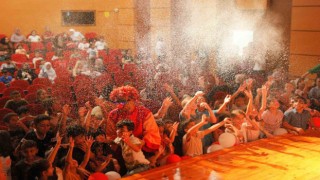 İnsani yardım derneğinin etkinliğinde çocuklar doyasıya eğlendi