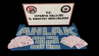 Ispartada kumar ve fuhuş operasyonu