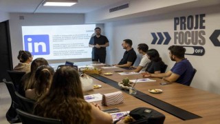 Kariyer Merkezi gençleri iş dünyasına hazırlıyor