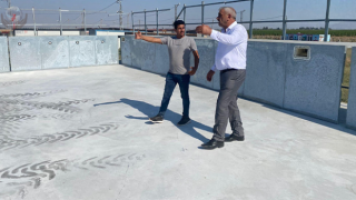 KUMLU'DA PORTATİF YÜZME HAVUZU YAPIMINA BAŞLANDI