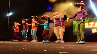 Rafadan Tayfa, minik sevenleri için bir kez daha sahne aldı