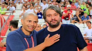 Trendyol Süper Lig: Antalyaspor: 0 - Hatayspor: 2 (İlk yarı)