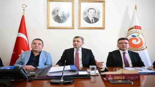 Vali Şahin: Türkiyenin turizm gelirinde Belekin katkısı büyük