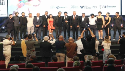 31. Uluslararası Altın Koza Film Festivalinin büyük ödülleri sahiplerini buldu