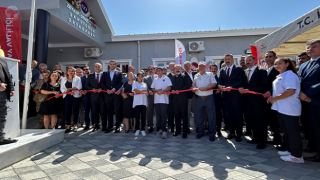 Acılı doktorun depremde kaybettiği eşi ve 2 evladı için yaptırdığı okulun açılışı gerçekleştirildi