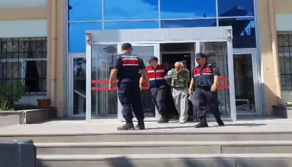 Aileyi katleden zanlı tutuklandı