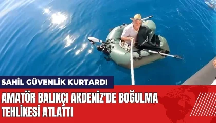Akdenizde botu su alan balıkçıyı Sahil Güvenlik ekipleri kurtardı