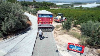 Akdenizde kırsal mahalle yolları asfaltlanıyor