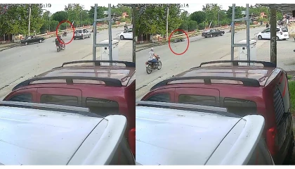 Aniden yola çıkan araç motosiklet sürücüsünün yaralanmasına neden oldu