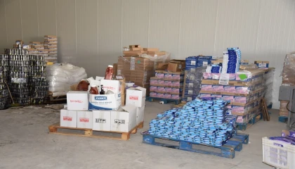 Antalyada 17 ton bozuk tavuk ele geçirildi